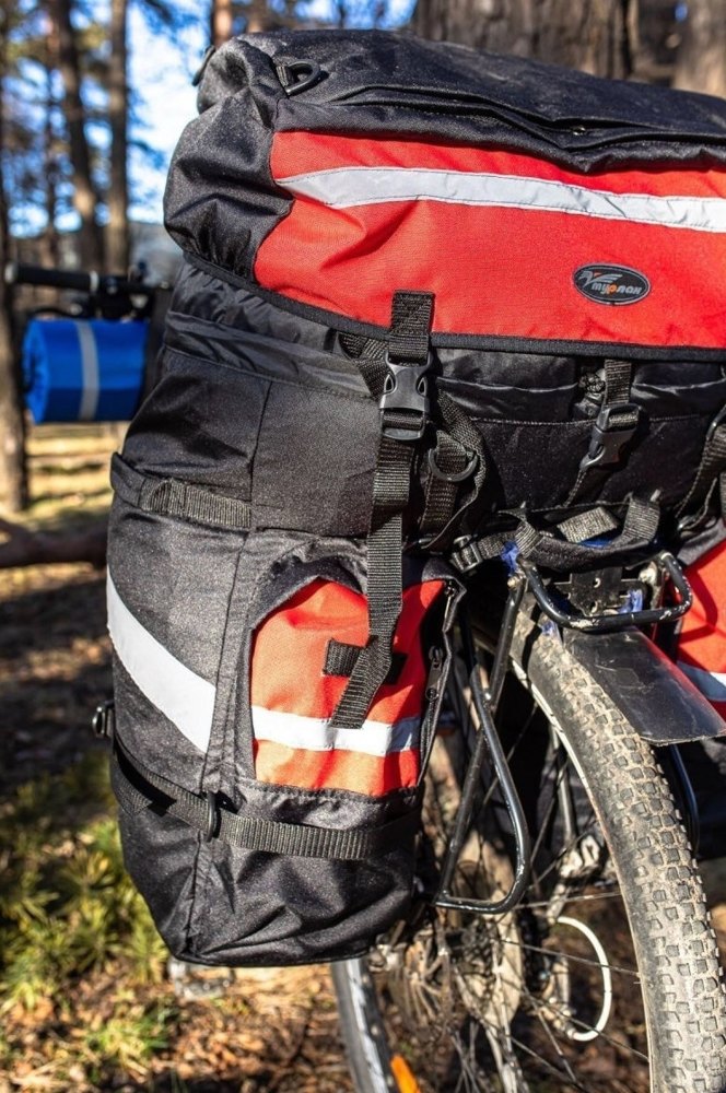 Велосумка на багажник Турлан Мустанг-70 л черный/красный - фото4