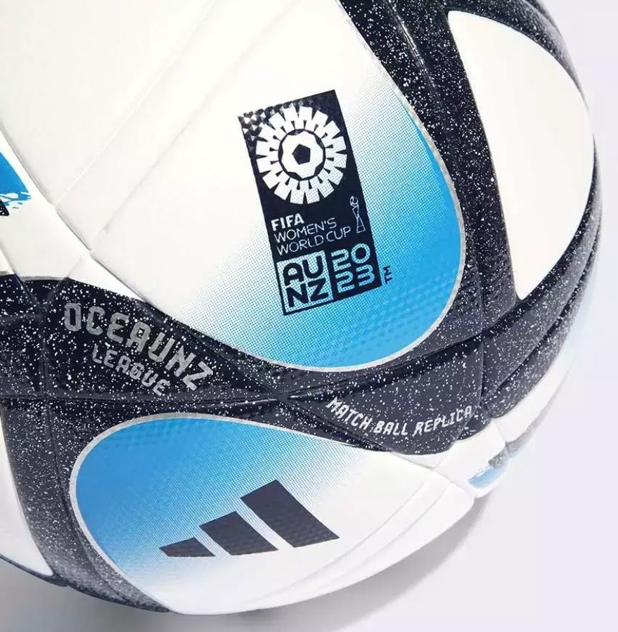 Мяч футбольный №5 Adidas Oceaunz League 2023 Fifa