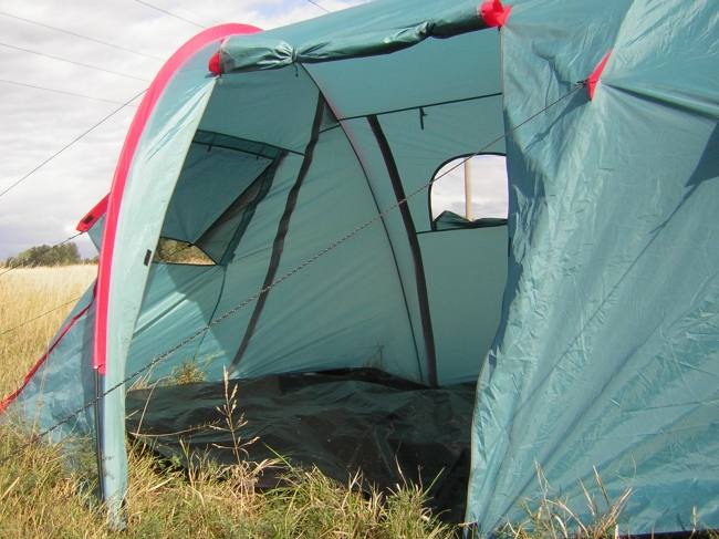 Палатка туристическая 4-х местная Tramp Anaconda (V2) (5000 mm)